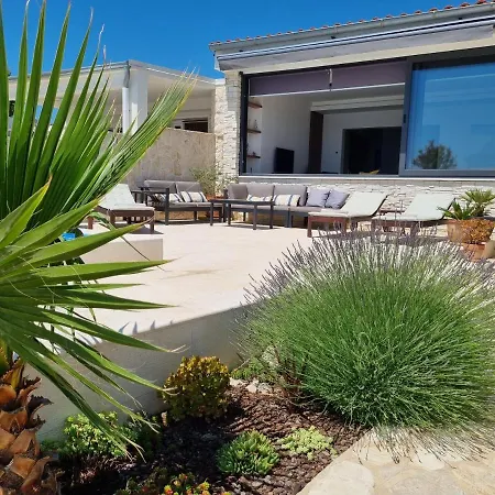 Holiday home House Nataly Vir